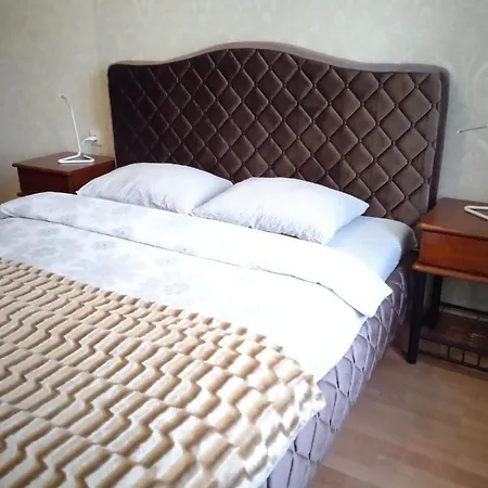 белые на карла маркса 25 Apartment Minsk